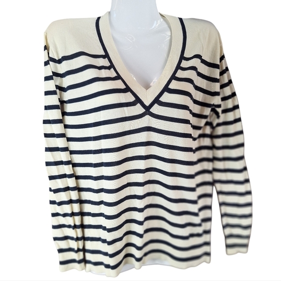 J. Crew Womens Striped VNeck Sweater Summerweight Cotton XSmall Cream/Blue Color - Picture 4 of 12